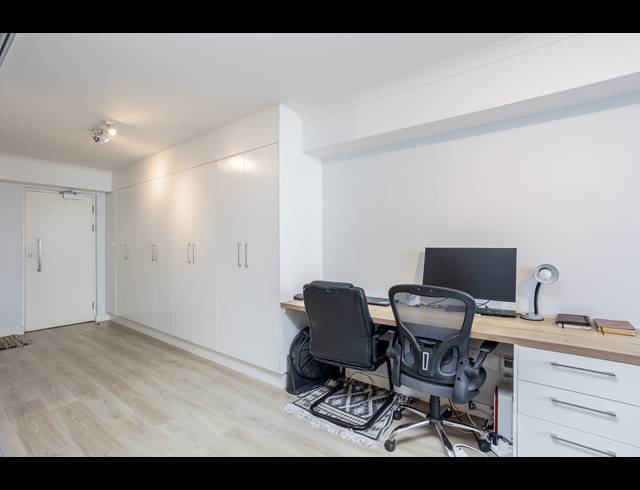 1 BEDROOM APARTMENT FOR SALE IN OBSERVATORY
